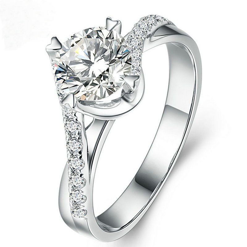Heart Prong Intertwined Ring