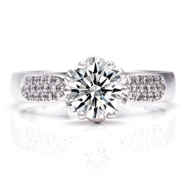 Classic Bud Round Cut Ring