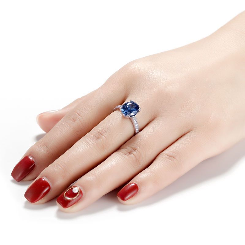 Oval-cut Dark Blue Sapphire Stone Shank Engagement Ring
