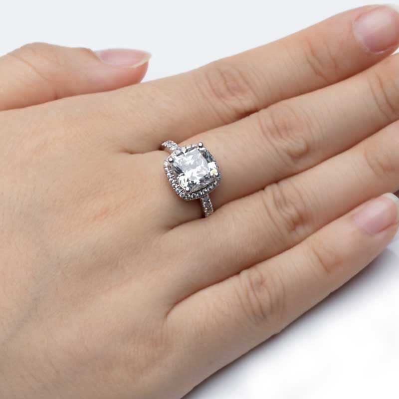 Halo Princess Cut Engagement Ring