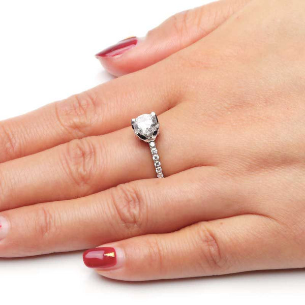 Twinkling Clover Magic Hand Engagement Ring