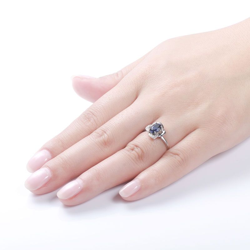 Solitaire Sapphire Flower Engagement Ring